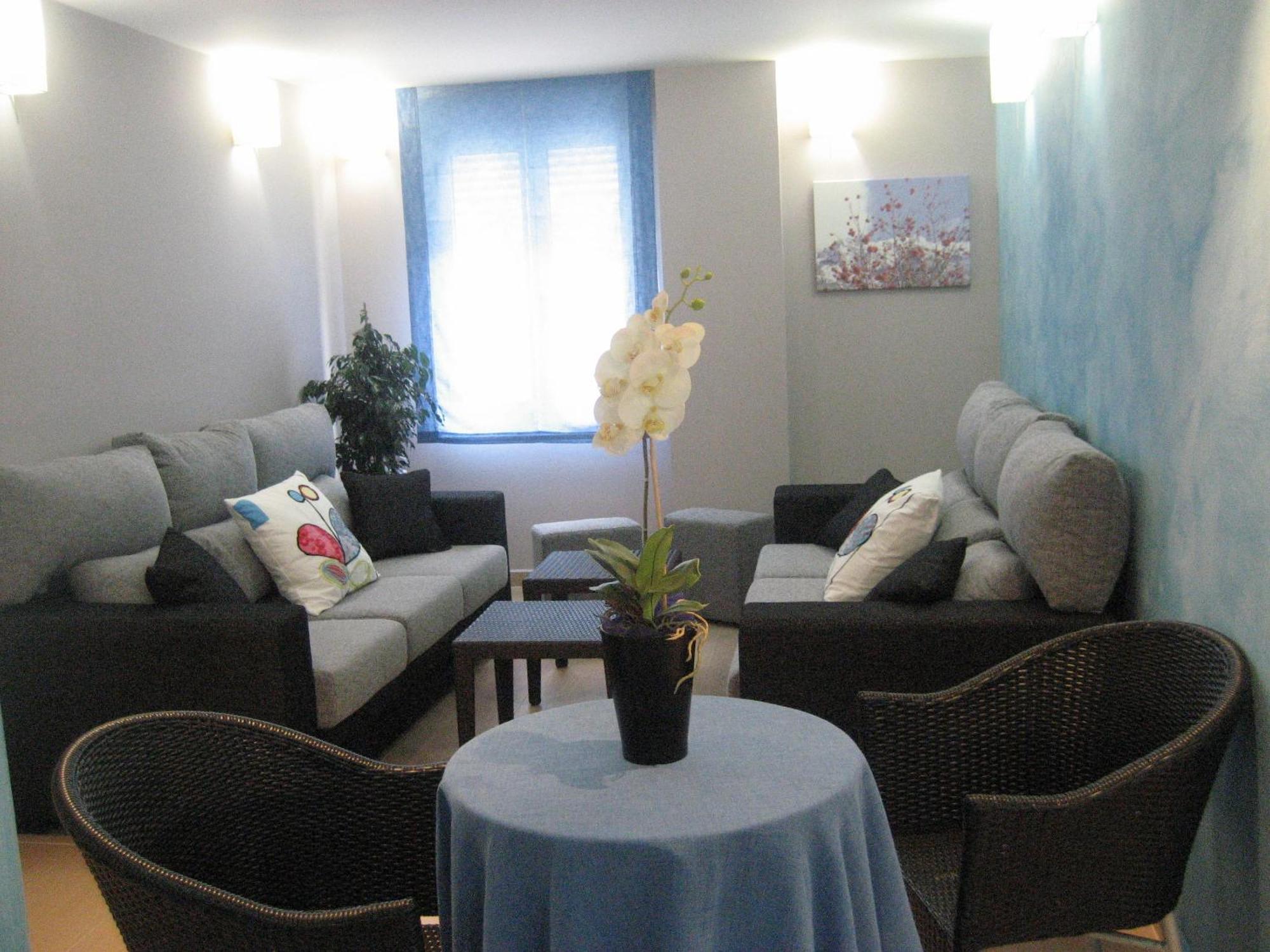 Albergue Turistico Rio Aragon Canfranc Eksteriør billede