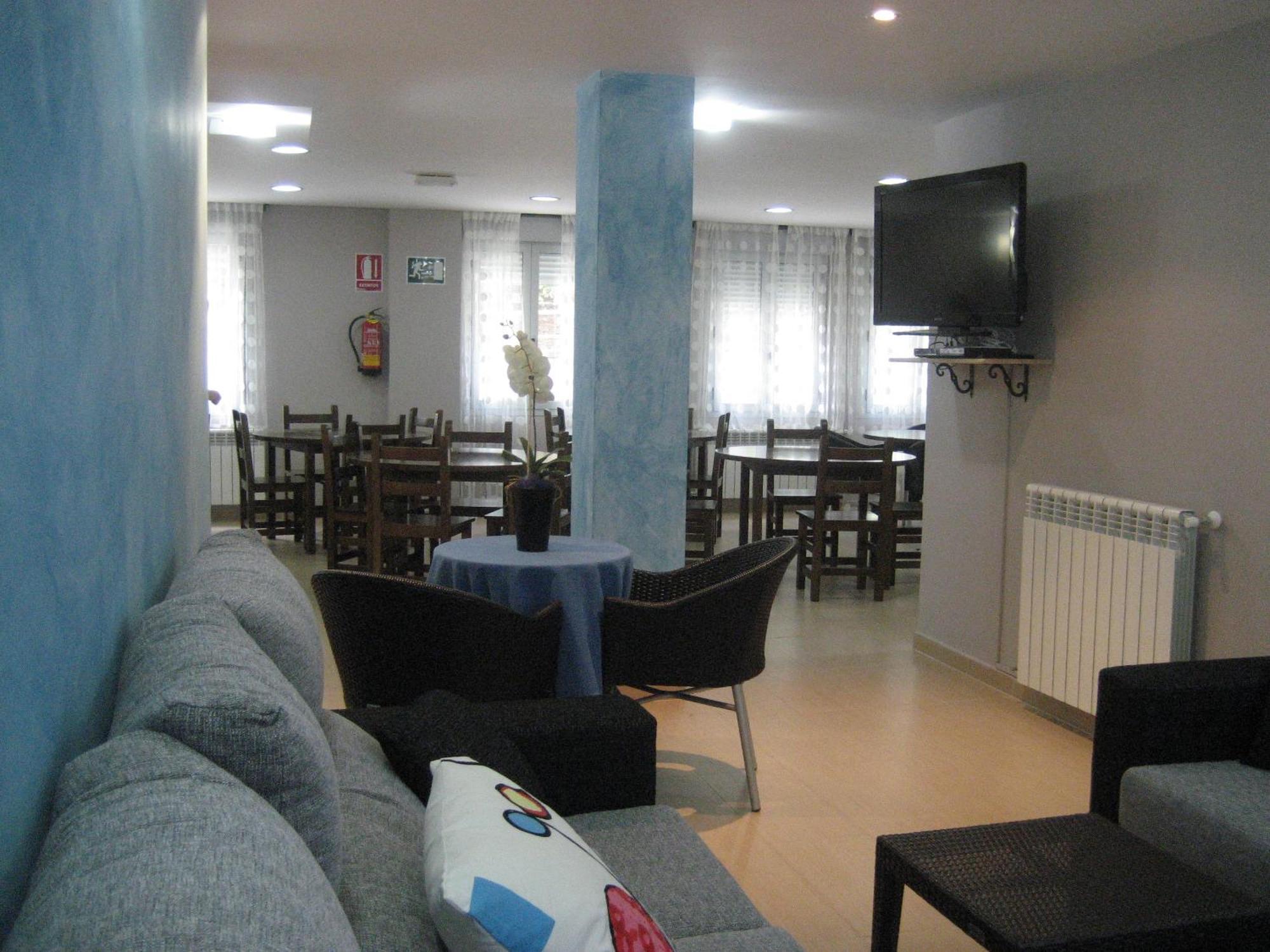 Albergue Turistico Rio Aragon Canfranc Eksteriør billede